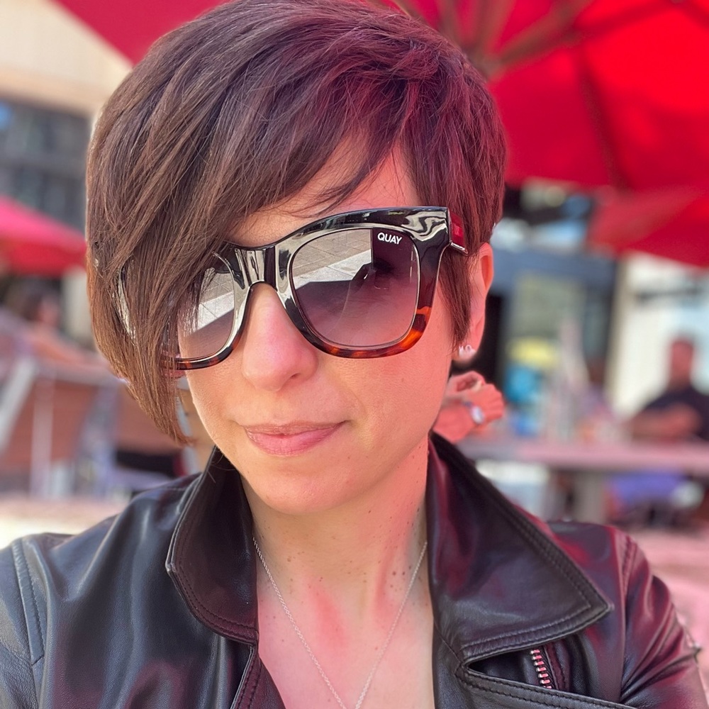 Meet your Posher, Valeria